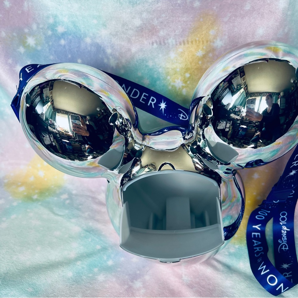 Disney Merch - Picture 3 of 4